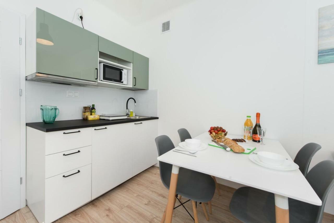 Superapart Gagarina Ministudio Varşovia Exterior foto